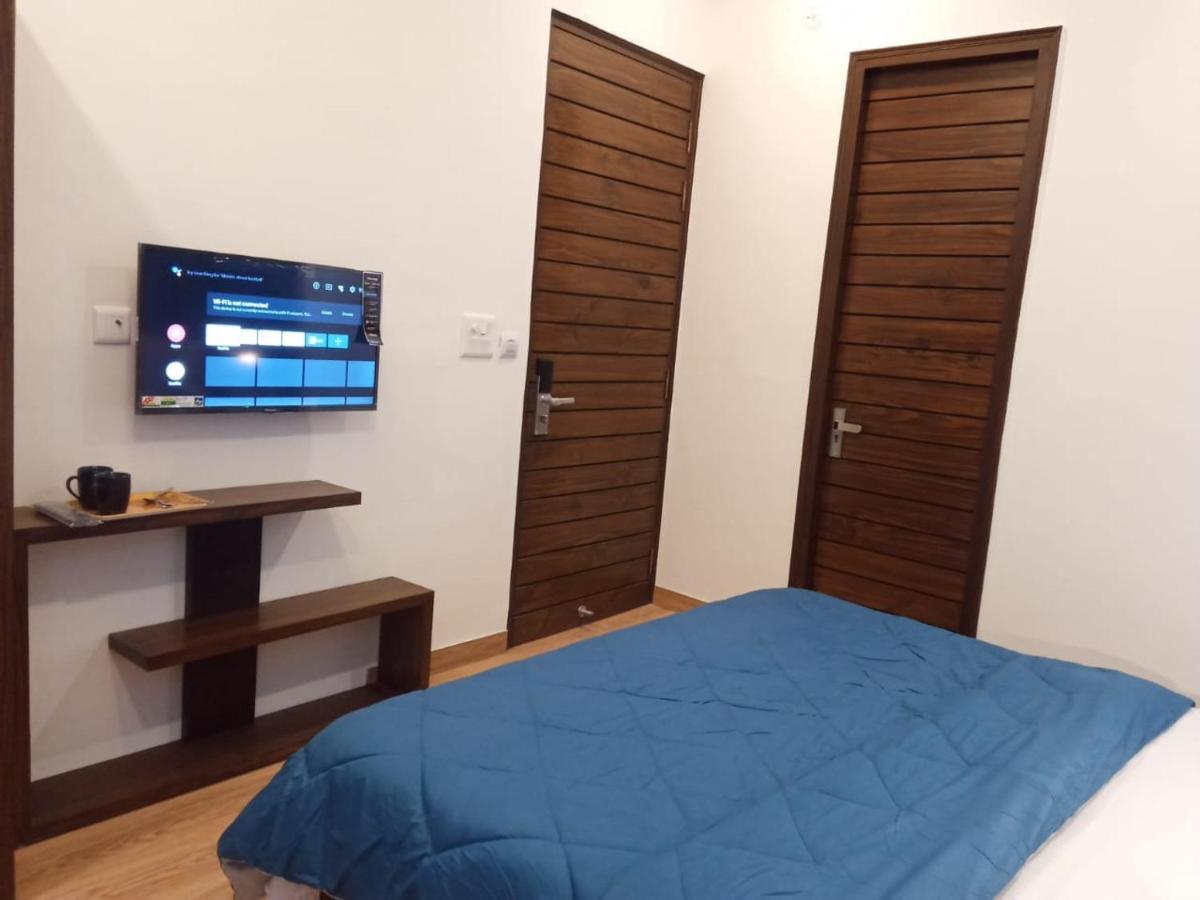 Joey'S Hostel Rishīkesh Eksteriør billede